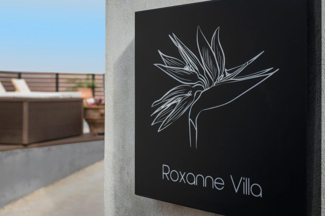 Villa Roxanne Galatás Exterior foto